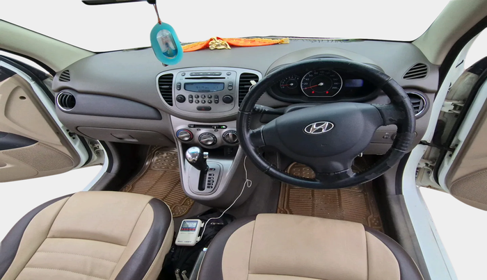 2012 Hyundai i10 SPORTZ 1.2 AT, Petrol, Automatic, 27,365 km, interior