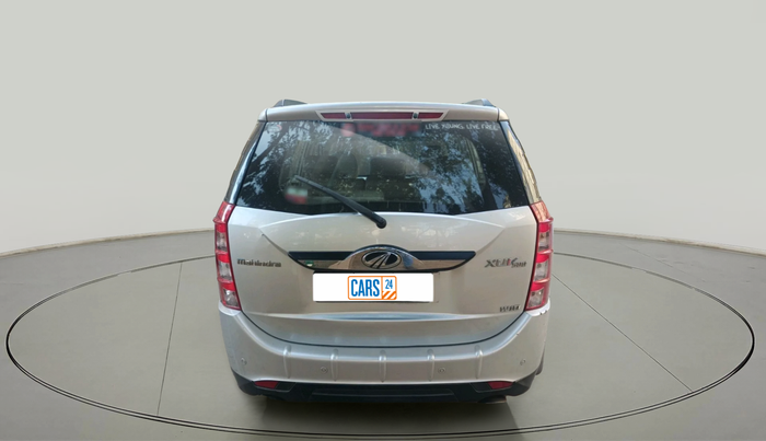 2016 Mahindra XUV500 W10, Diesel, Manual, 87,349 km, exterior