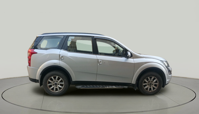 2016 Mahindra XUV500 W10, Diesel, Manual, 87,349 km, exterior