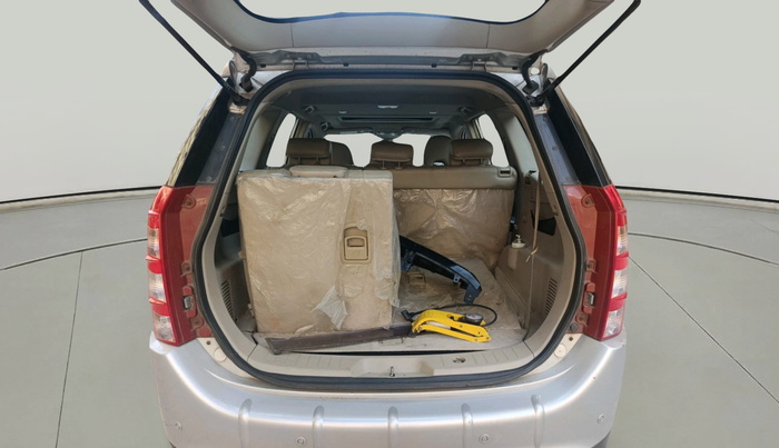 2016 Mahindra XUV500 W10, Diesel, Manual, 87,349 km, exterior