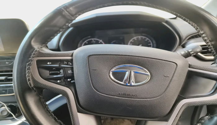 2019 Tata Harrier XM 2.0L KRYOTEC, Diesel, Manual, 88,719 km, interior