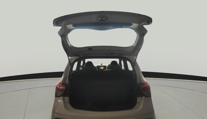 2017 Hyundai Grand i10 SPORTZ (O) AT 1.2 KAPPA VTVT, Petrol, Automatic, 42,884 km, exterior