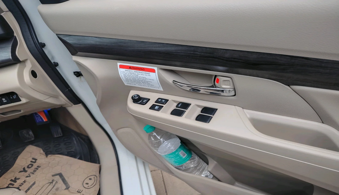 2022 Maruti Ertiga ZXI (O) CNG, Petrol, Manual, 26,003 km, interior