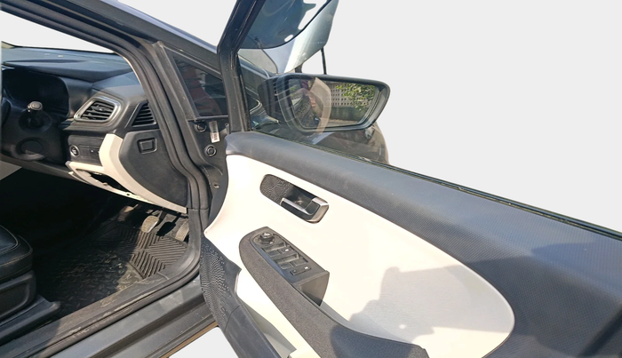 2022 Tata ALTROZ XZ PLUS DIESEL, Diesel, Manual, 84,283 km, interior