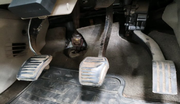 2010 Ford Fiesta EXI 1.6 PETROL, Petrol, Manual, 1,00,743 km, interior