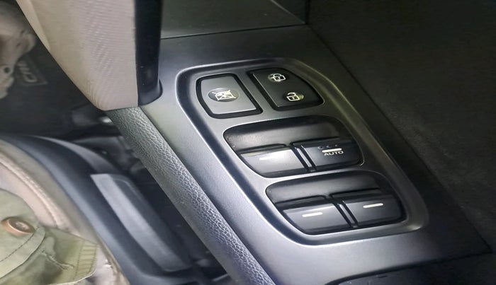 2016 Hyundai Creta SX PLUS 1.6 DIESEL, Diesel, Manual, 1,18,219 km, interior