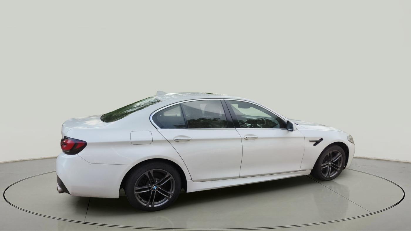2011 BMW 5 Series 530D 3.0, Diesel, Automatic, 1,17,890 km, exterior