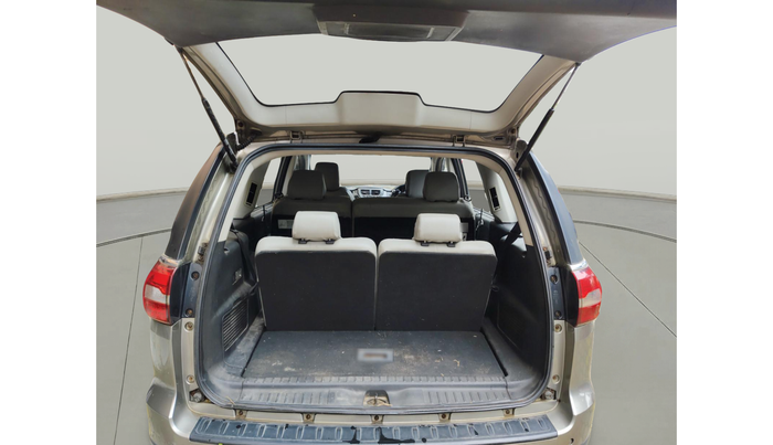 2017 Tata Hexa XM 4X2 7 STR, Diesel, Manual, 1,21,458 km, exterior
