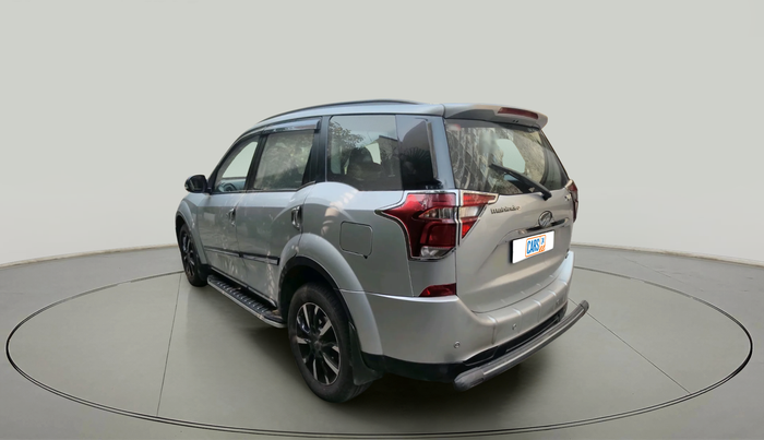 2018 Mahindra XUV500 W11 AT, Diesel, Automatic, 1,07,566 km, exterior