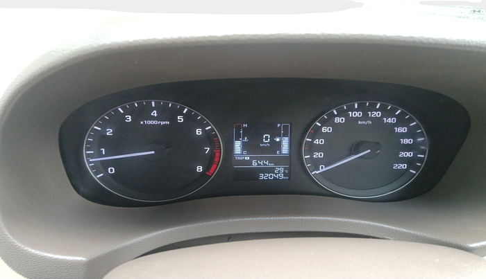 2015 Hyundai Creta SX PLUS 1.6 PETROL, Petrol, Manual, 32,300 km, interior