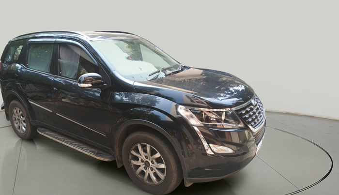 2019 Mahindra XUV500 W9 AT, Diesel, Automatic, 29,979 km, exterior