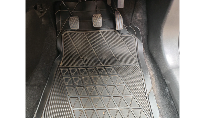 2015 Maruti Baleno ALPHA PETROL 1.2, Petrol, Manual, 1,20,510 km, interior
