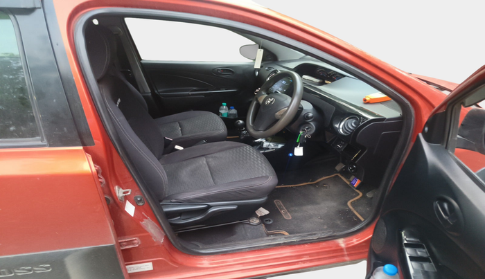 2014 Toyota Etios CROSS 1.4 GD, Diesel, Manual, 51,433 km, interior