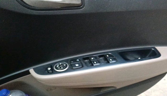 2014 Hyundai Xcent S 1.2, Petrol, Manual, 1,23,783 km, interior