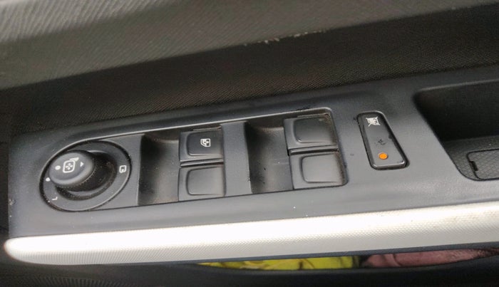 2023 Tata PUNCH CREATIVE  AMT, Petrol, Automatic, 8,717 km, interior