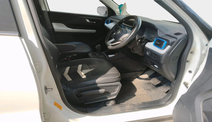 2023 Tata PUNCH CREATIVE  AMT, Petrol, Automatic, 8,717 km, interior