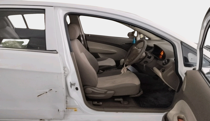 2013 Chevrolet Sail UVA 1.2 BASE, Petrol, Manual, 42,304 km, interior