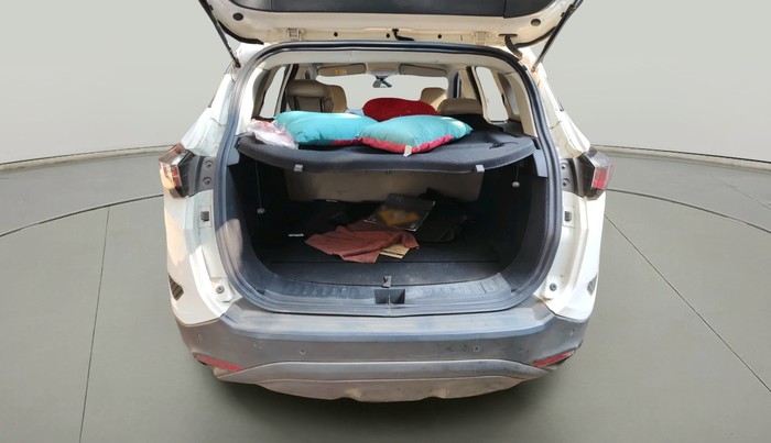 2020 Tata Harrier XMA 2.0L KRYOTEC, Diesel, Automatic, 68,234 km, exterior