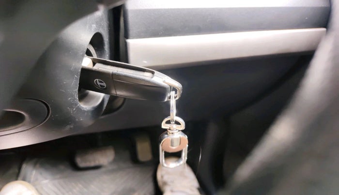 2020 Tata Harrier XMA 2.0L KRYOTEC, Diesel, Automatic, 68,234 km, interior