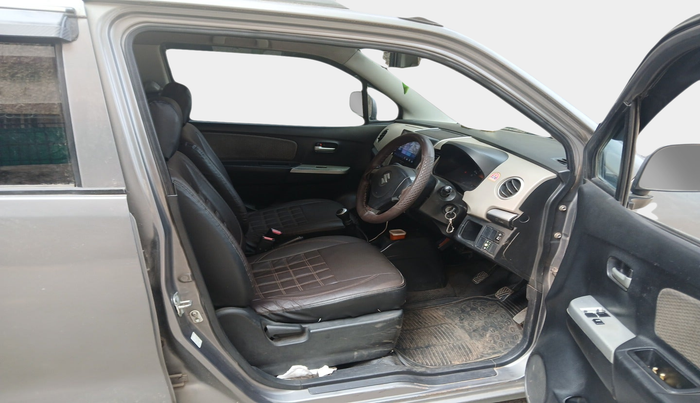 2014 Maruti Wagon R 1.0 LXI CNG, Petrol, Manual, 1,00,309 km, interior
