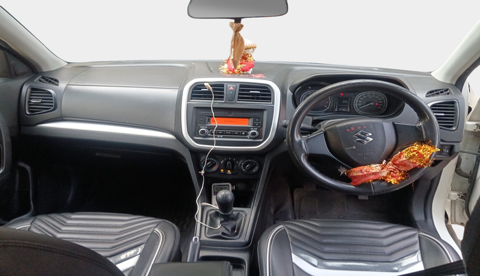 2022 Maruti Vitara Brezza LXI, Petrol, Manual, 27,755 km, interior