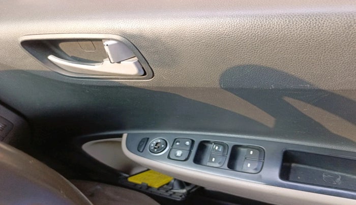 2015 Hyundai Grand i10 ASTA AT 1.2 KAPPA VTVT, Petrol, Automatic, 63,135 km, interior