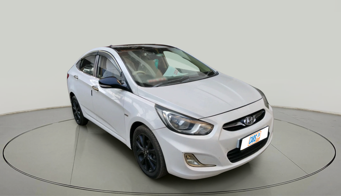 2014 Hyundai Verna FLUIDIC 1.6 VTVT SX, Petrol, Manual, 70,059 km, exterior