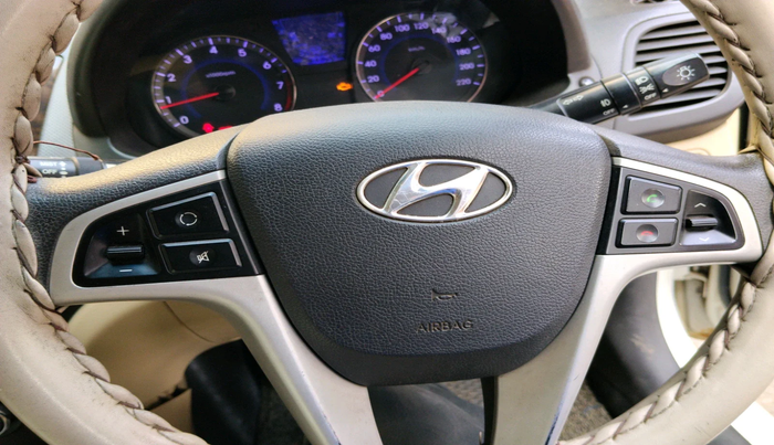 2014 Hyundai Verna FLUIDIC 1.6 VTVT SX, Petrol, Manual, 70,059 km, interior