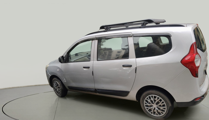 2017 Renault Lodgy 85 PS RXE 7 STR, Diesel, Manual, 1,18,238 km, exterior
