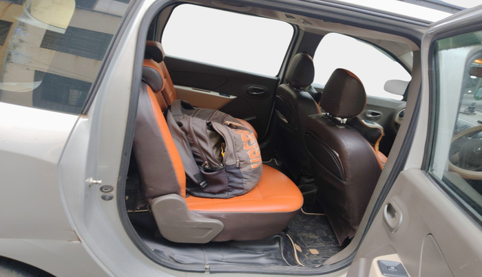 2017 Renault Lodgy 85 PS RXE 7 STR, Diesel, Manual, 1,18,238 km, interior