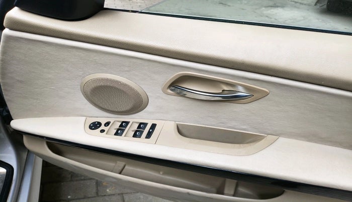 2011 BMW 3 Series 330I, Petrol, Automatic, 87,724 km, interior