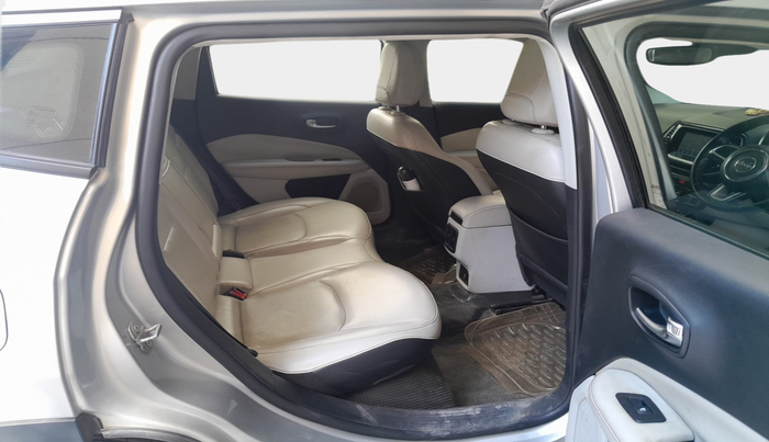 2017 Jeep Compass LIMITED 2.0 DIESEL, Diesel, Manual, 1,12,816 km, interior