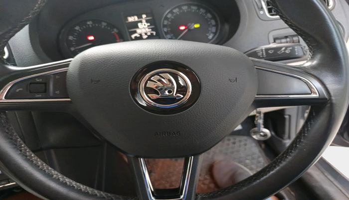 2017 Skoda Rapid STYLE 1.6 MPI AT, Petrol, Automatic, 38,369 km, interior