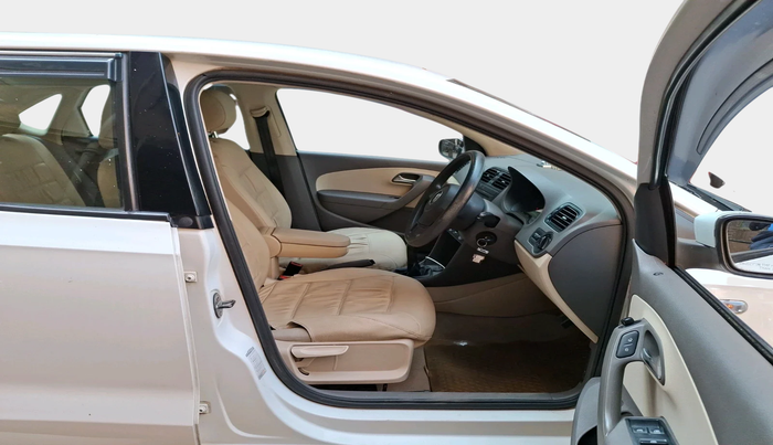 2012 Volkswagen Vento TRENDLINE 1.6, Petrol, Manual, 57,580 km, interior