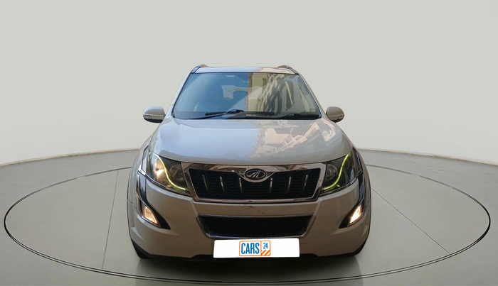 2015 Mahindra XUV500 W10, Diesel, Manual, 1,21,993 km, exterior