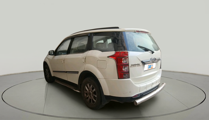 2015 Mahindra XUV500 W10, Diesel, Manual, 1,21,993 km, exterior