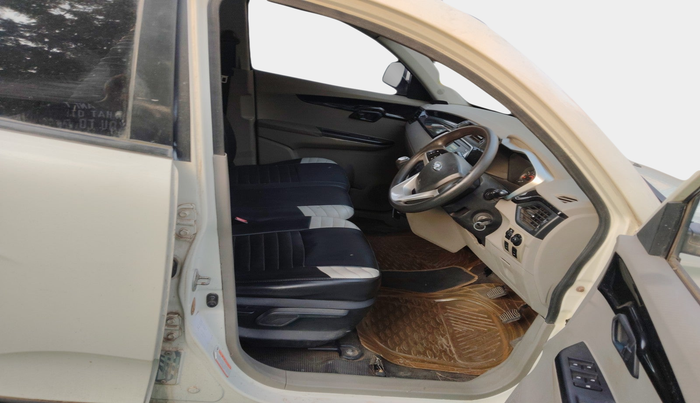 2016 Mahindra Kuv100 K8 D 5 STR, Diesel, Manual, 82,865 km, interior