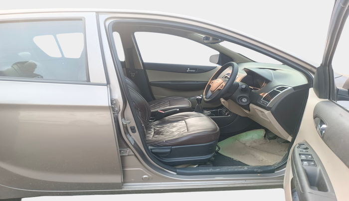 2013 Hyundai i20 SPORTZ 1.2, Petrol, Manual, 39,955 km, interior