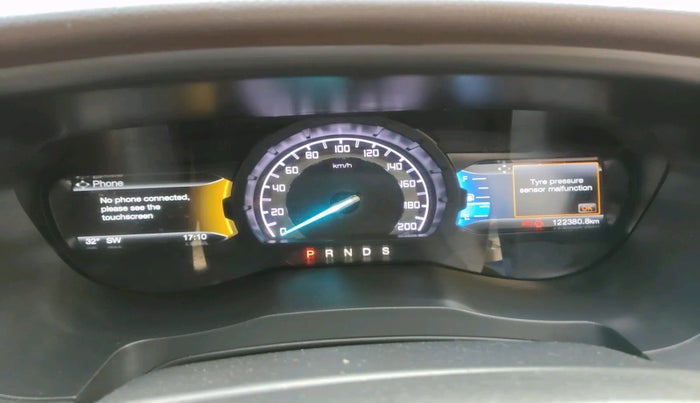 2017 Ford Endeavour TITANIUM 3.2 4X4 AT, Diesel, Automatic, 1,22,380 km, interior