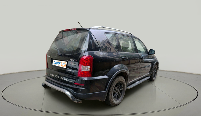 2013 Ssangyong Rexton RX7, Diesel, Automatic, 1,07,888 km, exterior
