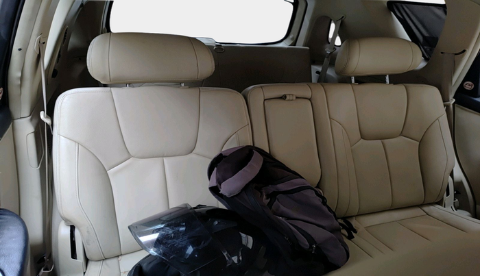 2013 Ssangyong Rexton RX7, Diesel, Automatic, 1,07,888 km, interior
