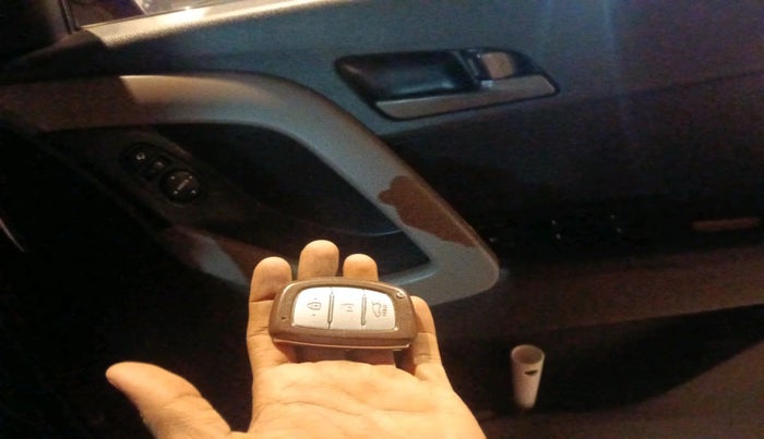 2015 Hyundai Creta SX PLUS 1.6 PETROL, Petrol, Manual, 48,332 km, interior