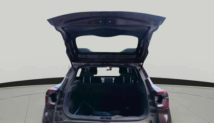 2022 Renault Kiger RXT MT, Petrol, Manual, 51,569 km, exterior