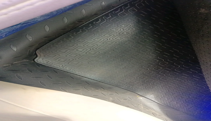 2021 Maruti Ertiga VXI CNG, Petrol, Manual, 96,725 km, interior