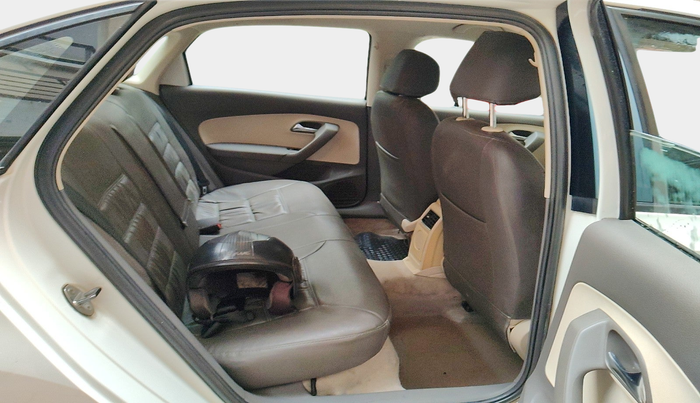 2011 Volkswagen Vento HIGHLINE PETROL AT, Petrol, Automatic, 68,439 km, interior