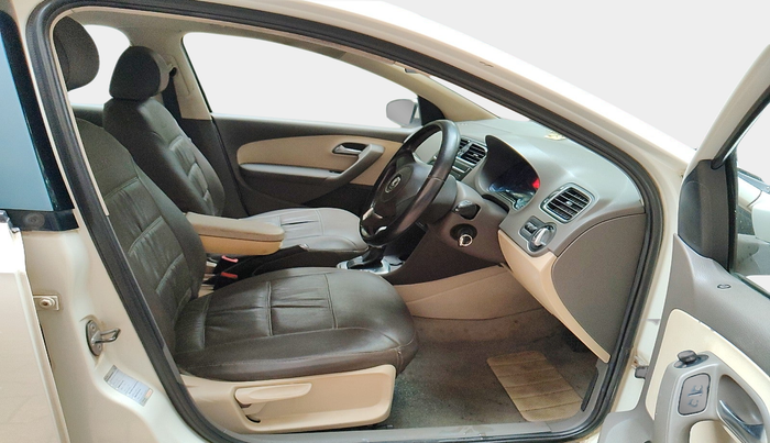 2011 Volkswagen Vento HIGHLINE PETROL AT, Petrol, Automatic, 68,439 km, interior
