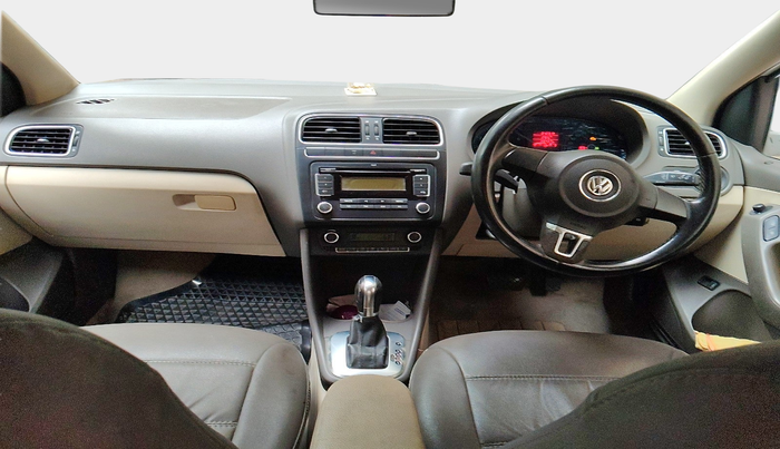 2011 Volkswagen Vento HIGHLINE PETROL AT, Petrol, Automatic, 68,439 km, interior