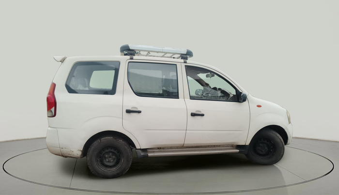 2010 Mahindra Xylo E4, Diesel, Manual, 1,93,357 km, exterior