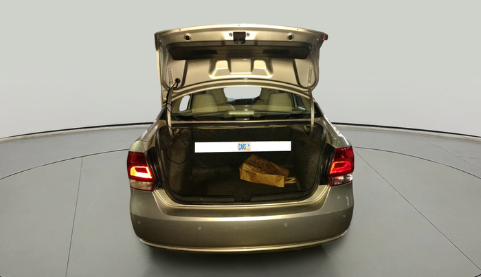 2012 Volkswagen Vento HIGHLINE 1.6 MPI, Petrol, Manual, 48,942 km, exterior