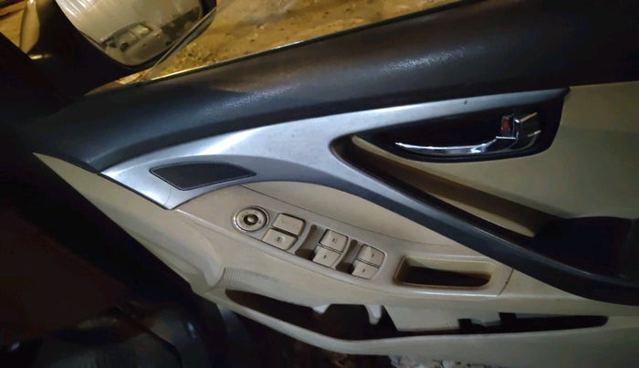 2014 Hyundai New Elantra 1.6 S MT DIESEL, Diesel, Manual, 1,01,065 km, interior